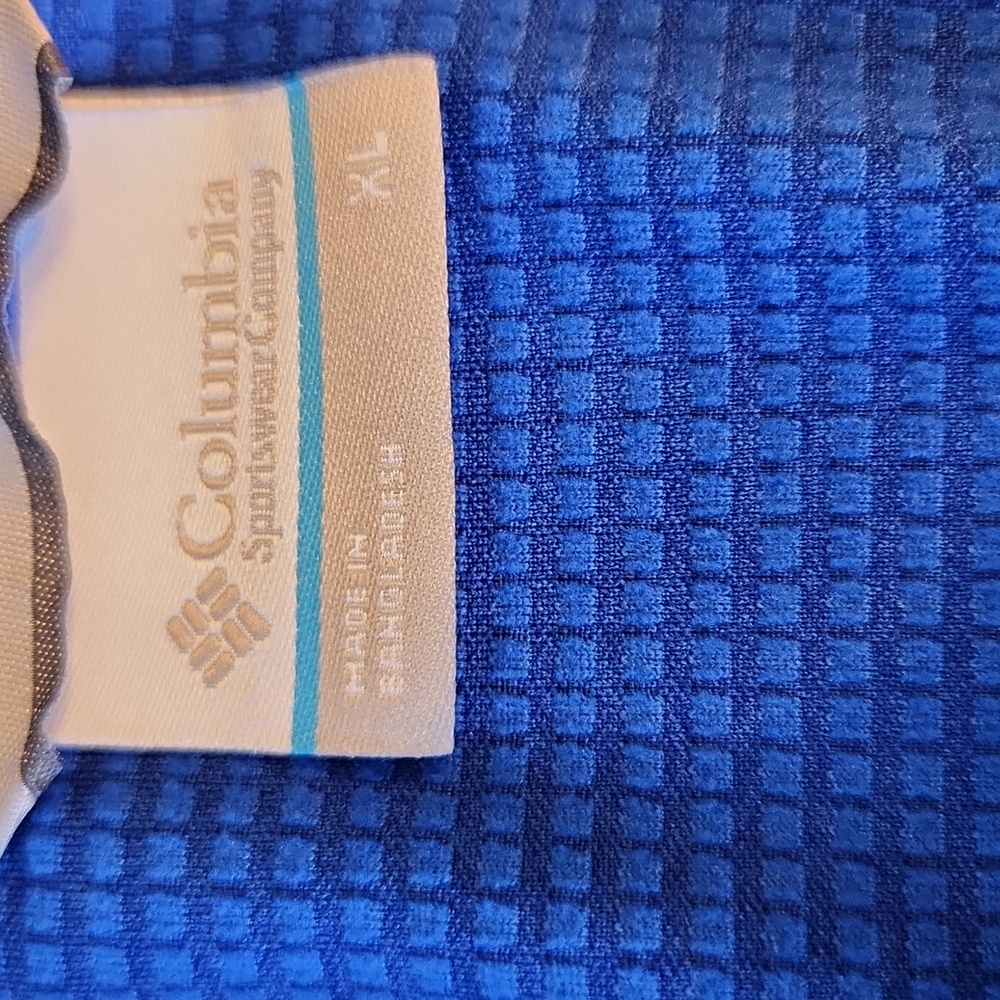 Columbia 1/4 Zip Pullover - Picture 3 of 7